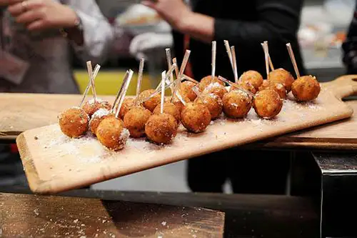 Pike Place Market Guided Food Tasting Walking Tour